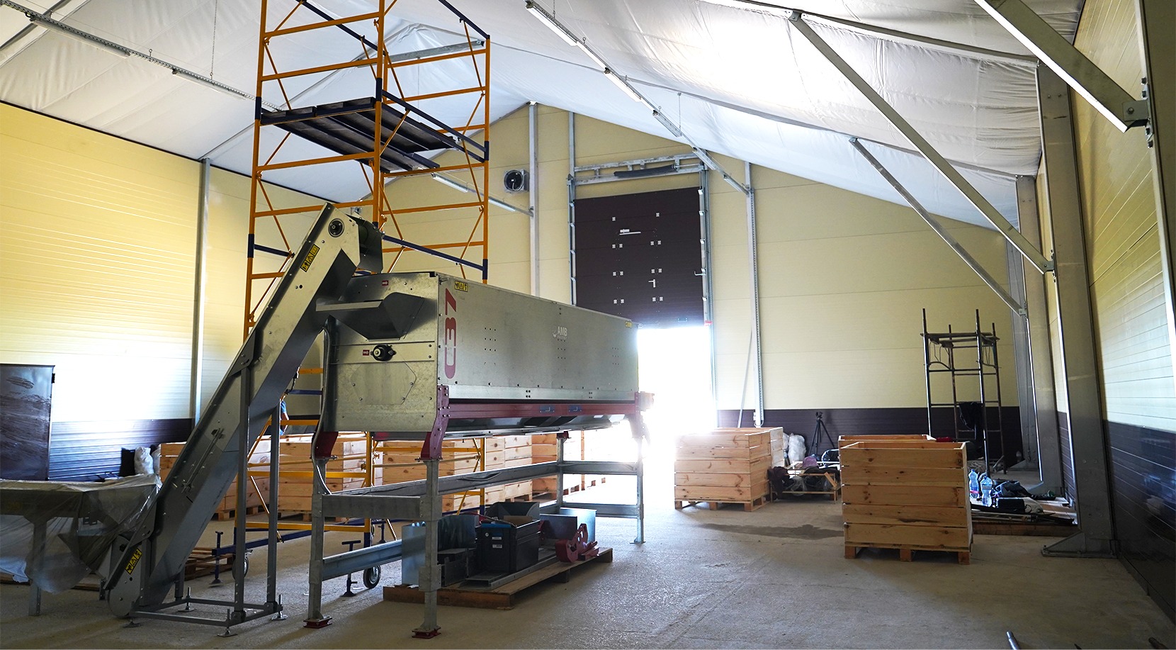 Склад та виробниче швидкомонтоване приміщення під одним дахом