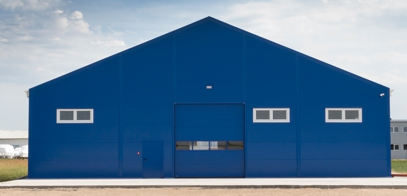 Утеплений виробничий цех для верфі з будівництва яхт у Польщі