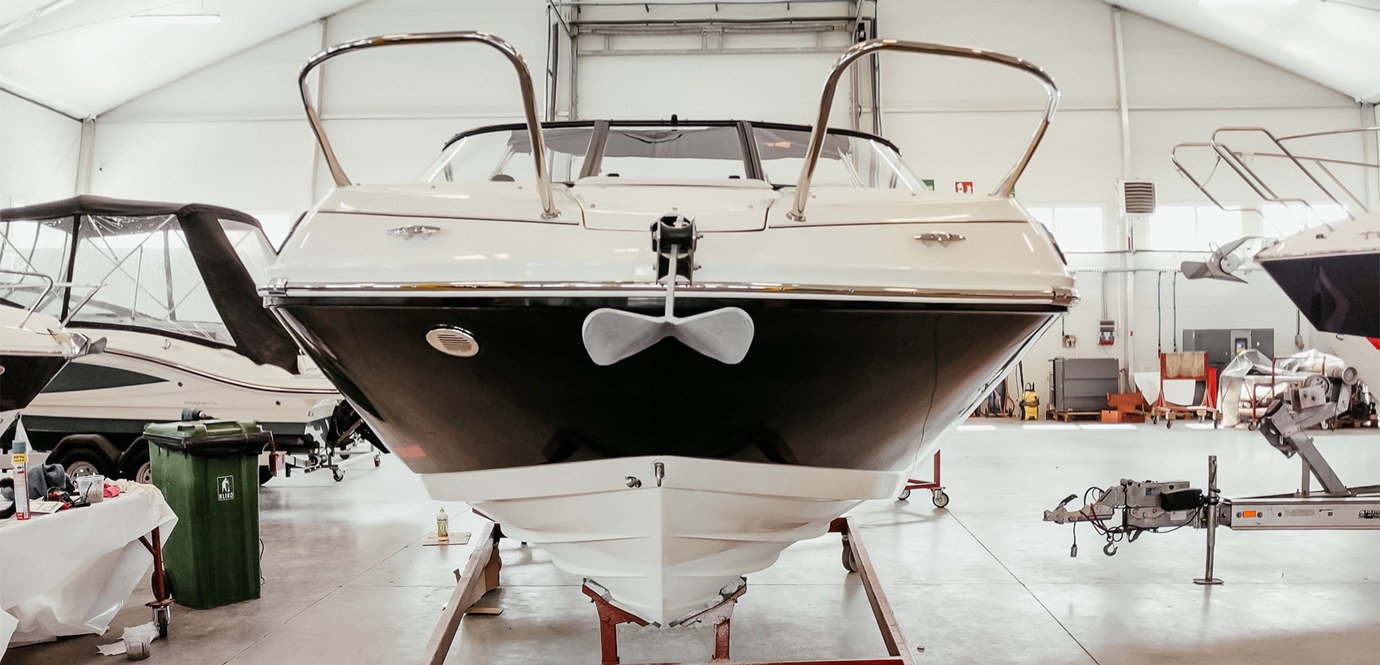 Утеплений виробничий цех для верфі з будівництва яхт у Польщі