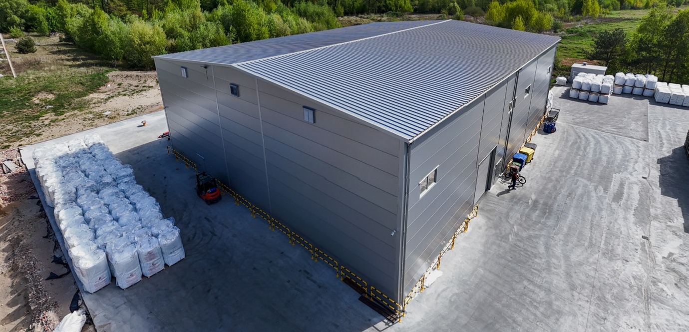 Швидкомонтована сталева споруда для виробництва PET-преформ у Польщі