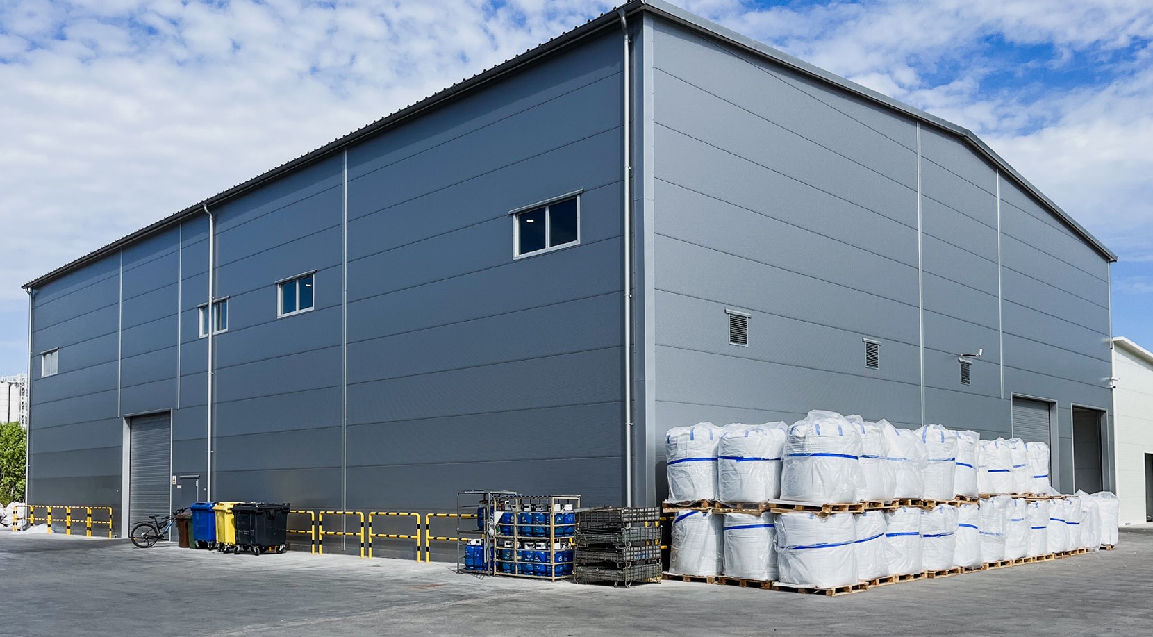 Швидкомонтована сталева споруда для виробництва PET-преформ у Польщі